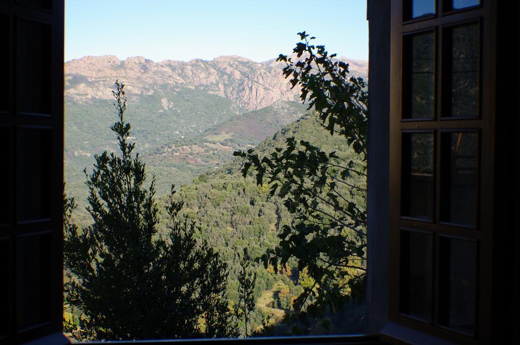 Gite , Maison De Vacances Avec Exterieur Et Terrasse Fleurie Meuble Tourisme 3 Etoiles Santa-Lucia-di-Tallano Luaran gambar